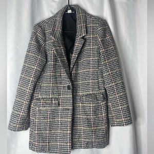 Women’s formal knitted Blazer: office attire🖤🤍💖